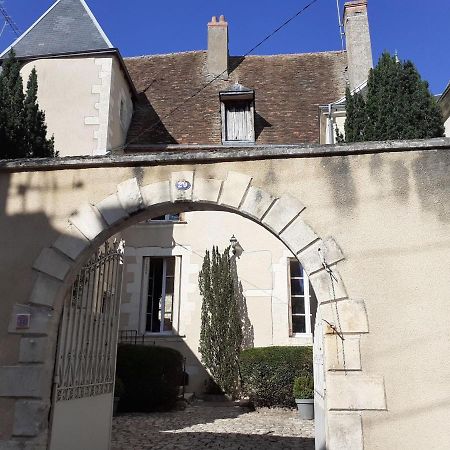 Le Logis De Saint Cyr Aparthotel Issoudun Ngoại thất bức ảnh