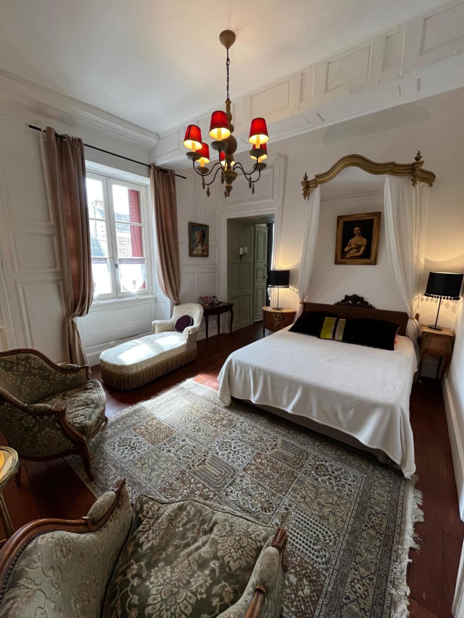 Le Logis De Saint Cyr Aparthotel Issoudun Ngoại thất bức ảnh